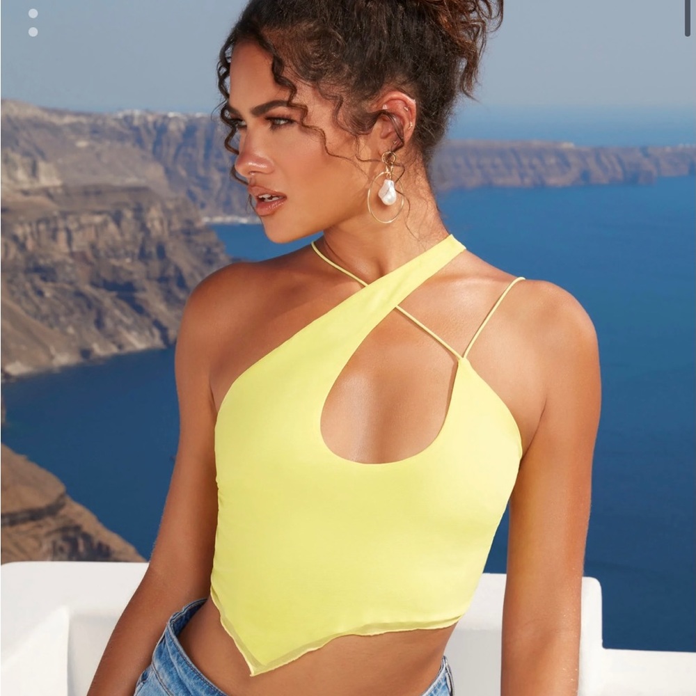 NWT Oh Polly Asymmetric Keyhole Crop Top in Lime